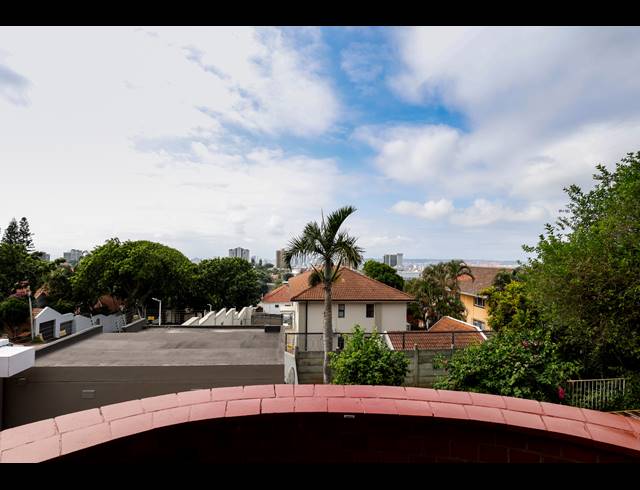 5 BEDROOM SECTIONAL TITLE FOR SALE IN MUSGRAVE